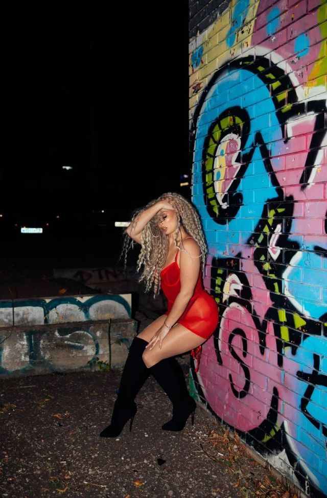 Индивидуалка Анастасия Пригород Фотография 