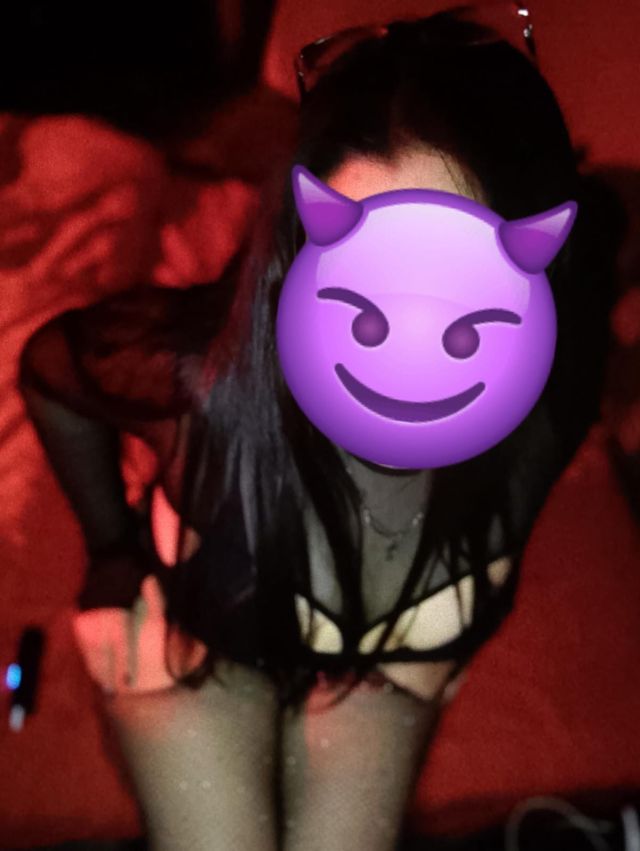 Массажистка Аделина  ЗИП Фотография 