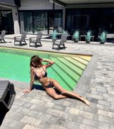 Миниатюра Индивидуалка Амалия Фестивальный Фотография 