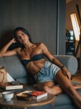 Миниатюра Индивидуалка Твоя шлюшка Фестивальный Фотография 